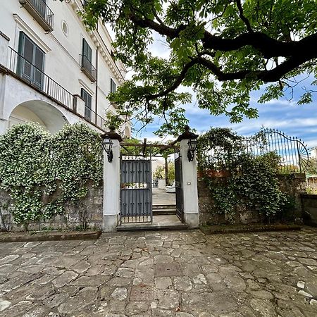 Отель Relais La Rupe Сорренто Экстерьер фото