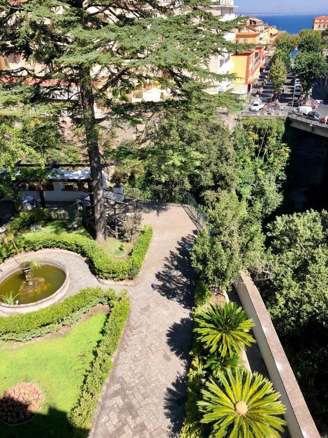 Отель Relais La Rupe Сорренто Экстерьер фото