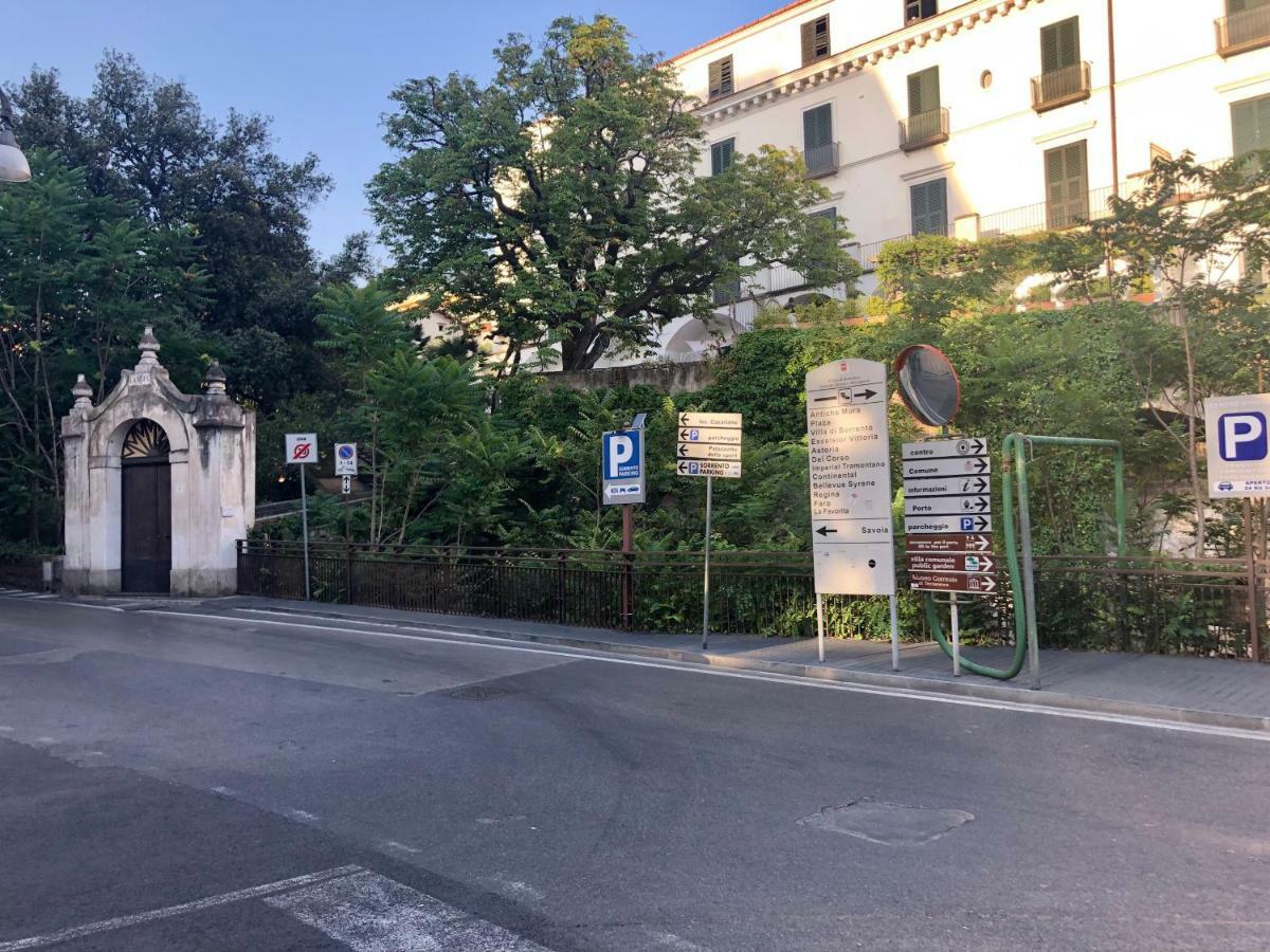 Отель Relais La Rupe Сорренто Экстерьер фото